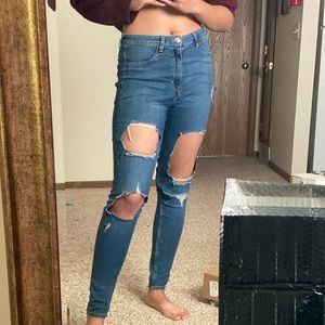 High waist Ripped Jeans